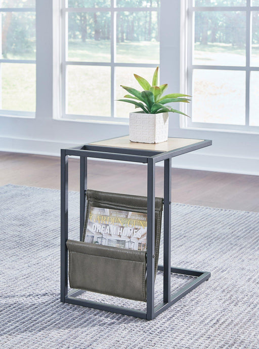 Freslowe Chairside End Table - Holmwood's Furniture & Design Center (Somersworth, NH)