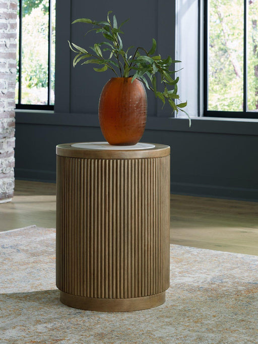 Camdill End Table - Holmwood's Furniture & Design Center (Somersworth, NH)