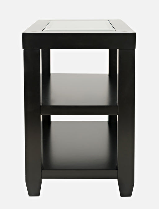 Urban Icon Chairside Table - Holmwood's Furniture & Design Center (Somersworth, NH)