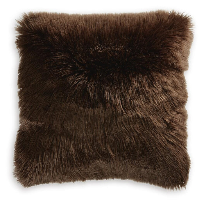 Bellethrone Pillow - Holmwood's Furniture & Design Center (Somersworth, NH)