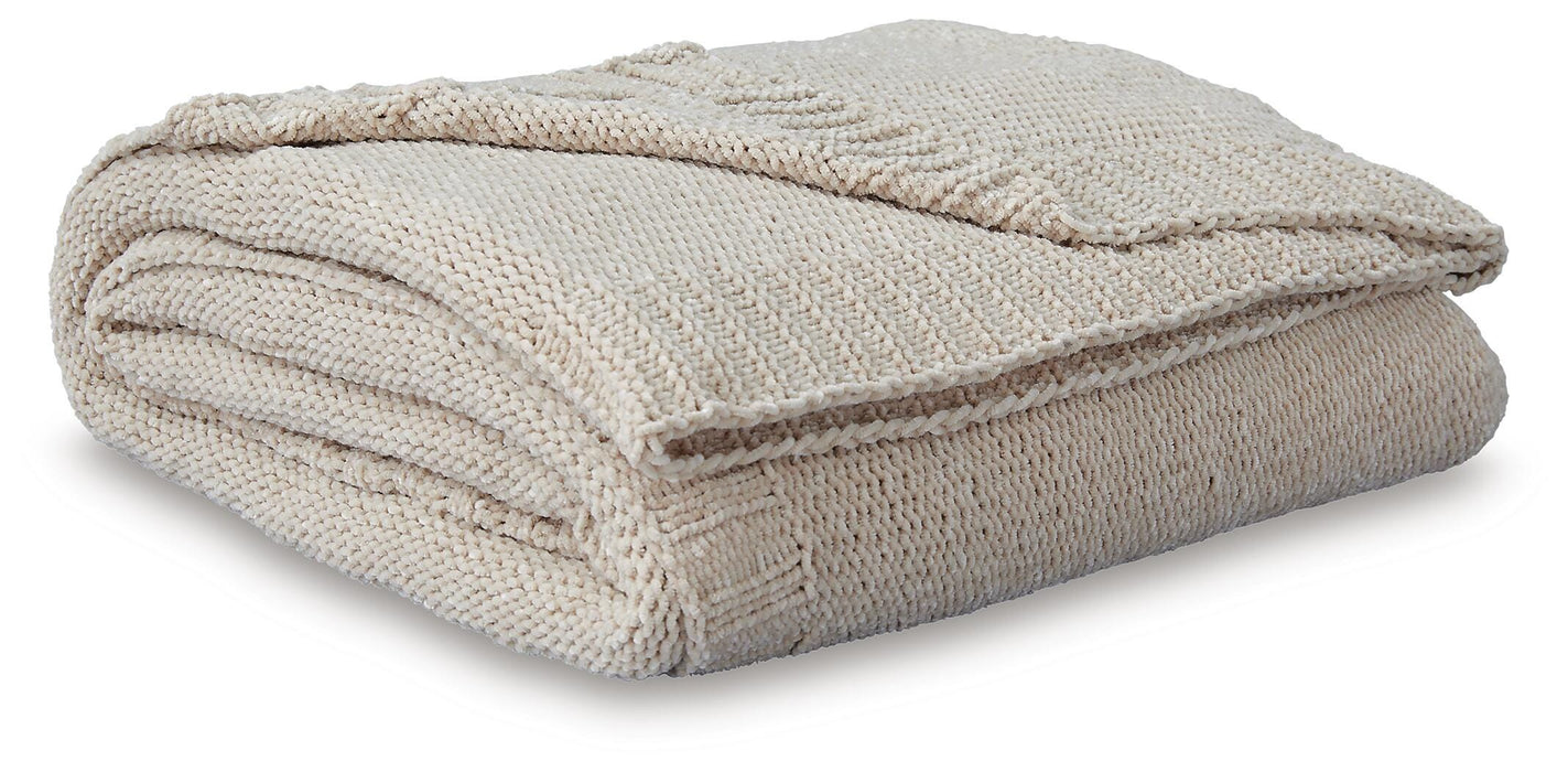Anawood Throw - Holmwood's Furniture & Design Center (Somersworth, NH)