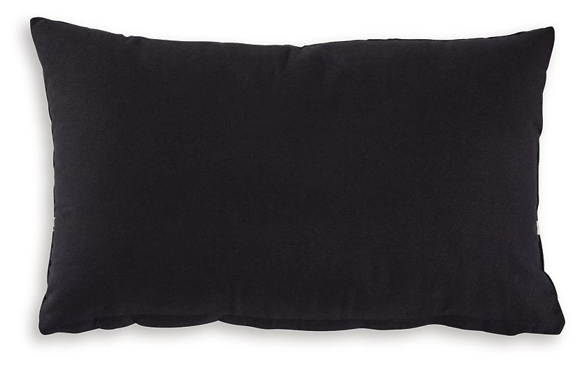 Gavrileigh Pillow (Set of 4) - Holmwood's Furniture & Design Center (Somersworth, NH)