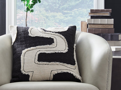 Veerbank Pillow (Set of 4) - Holmwood's Furniture & Design Center (Somersworth, NH)
