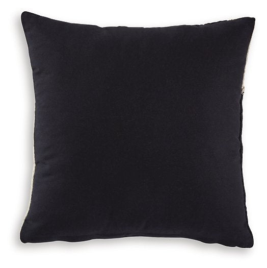 Veerbank Pillow (Set of 4) - Holmwood's Furniture & Design Center (Somersworth, NH)
