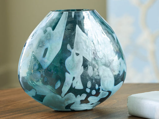 Cartshaw Vase - Holmwood's Furniture & Design Center (Somersworth, NH)