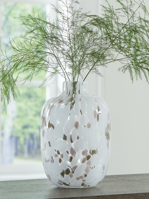 Keelton Vase - Holmwood's Furniture & Design Center (Somersworth, NH)