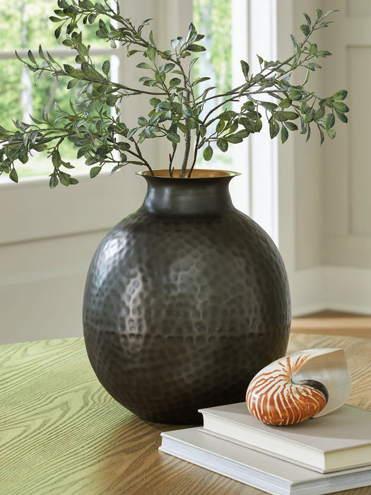 Woody Vase - Holmwood's Furniture & Design Center (Somersworth, NH)