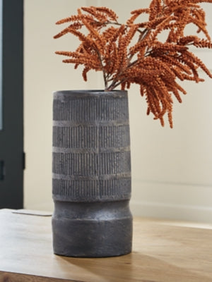 Beninworth Vase - Holmwood's Furniture & Design Center (Somersworth, NH)