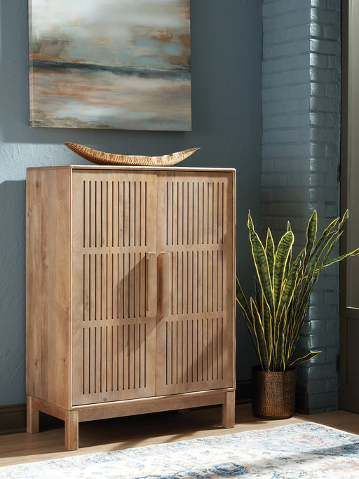 Pellamour Bar Cabinet - Holmwood's Furniture & Design Center (Somersworth, NH)