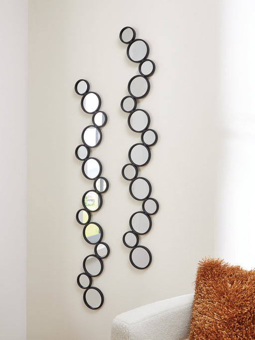 Vinler Accent Mirror Set (Set of 2) - Holmwood's Furniture & Design Center (Somersworth, NH)