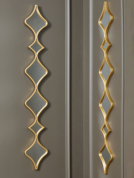 Harriswood Accent Mirror Set (Set of 2) - Holmwood's Furniture & Design Center (Somersworth, NH)