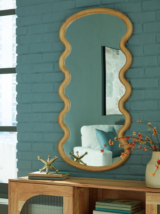 Serendis Accent Mirror - Holmwood's Furniture & Design Center (Somersworth, NH)