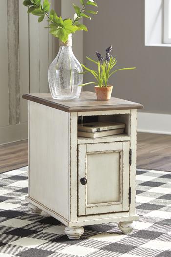 Realyn End Table Set - Holmwood's Furniture & Design Center (Somersworth, NH)