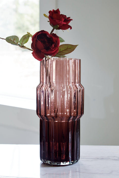 Dorlow Vase - Holmwood's Furniture & Design Center (Somersworth, NH)