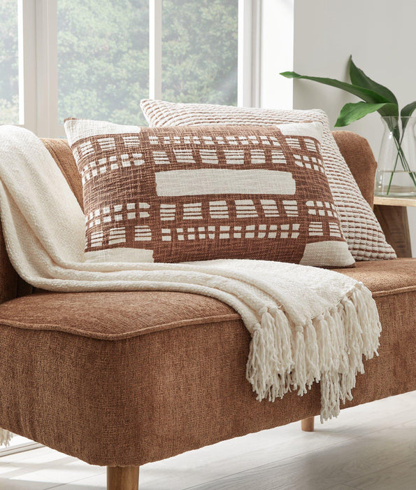 Ackford Pillow - Holmwood's Furniture & Design Center (Somersworth, NH)