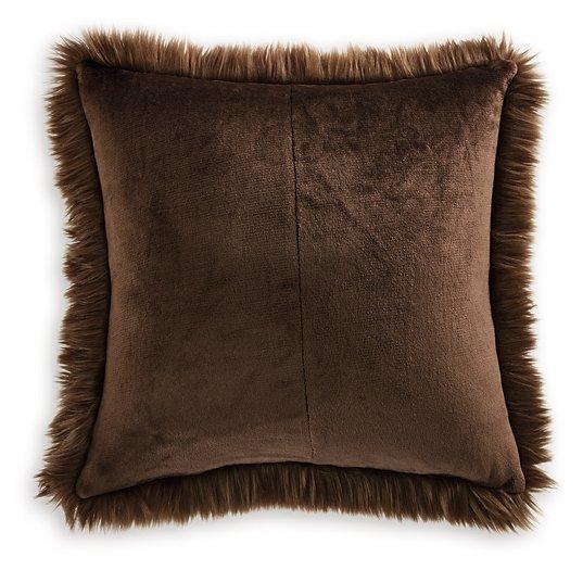Bellethrone Pillow - Holmwood's Furniture & Design Center (Somersworth, NH)