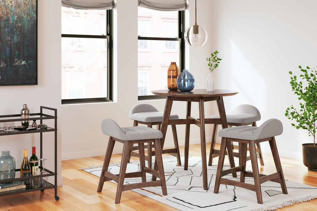 Lyncott Dining Room Set - Holmwood's Furniture & Design Center (Somersworth, NH)