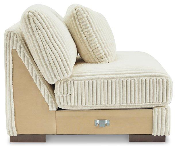 Lindyn Sectional Sofa - Holmwood's Furniture & Design Center (Somersworth, NH)