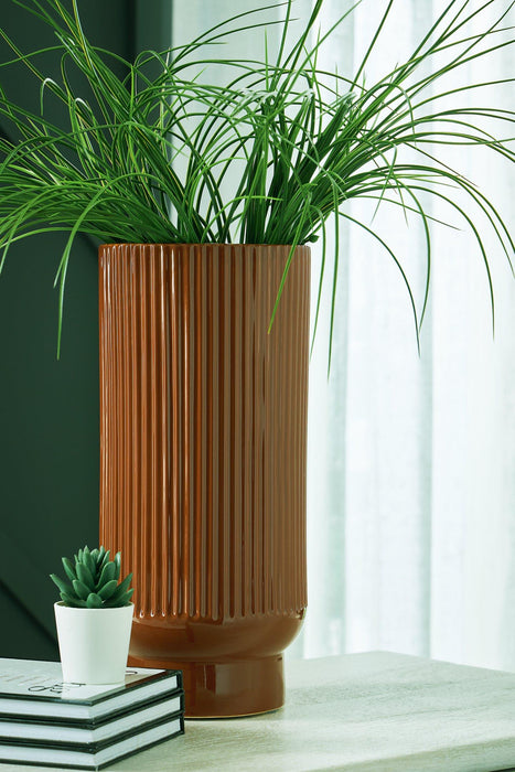 Avalyah Vase - Holmwood's Furniture & Design Center (Somersworth, NH)