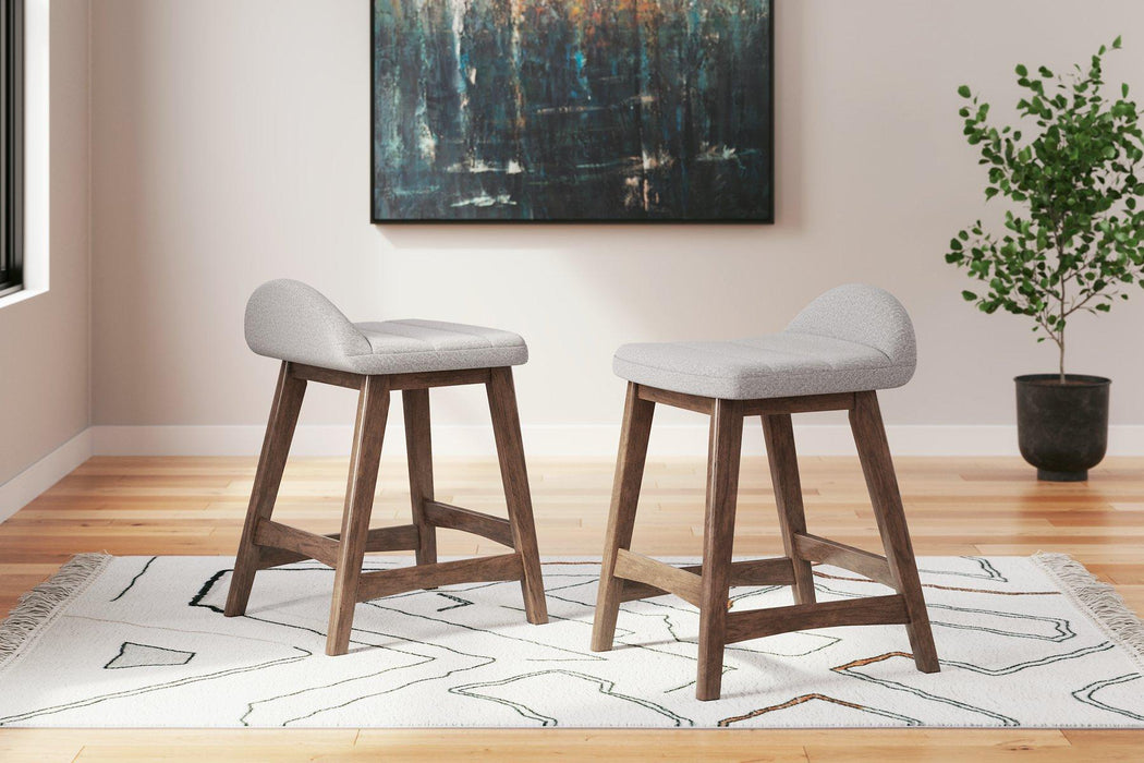 Lyncott Dining Room Set - Holmwood's Furniture & Design Center (Somersworth, NH)