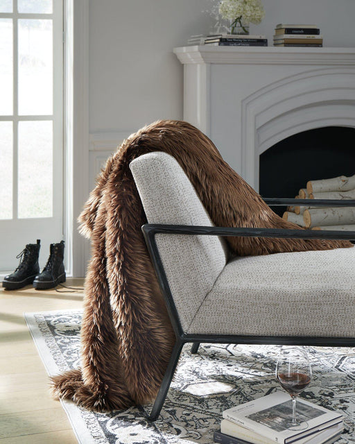 Bellethrone Throw - Holmwood's Furniture & Design Center (Somersworth, NH)