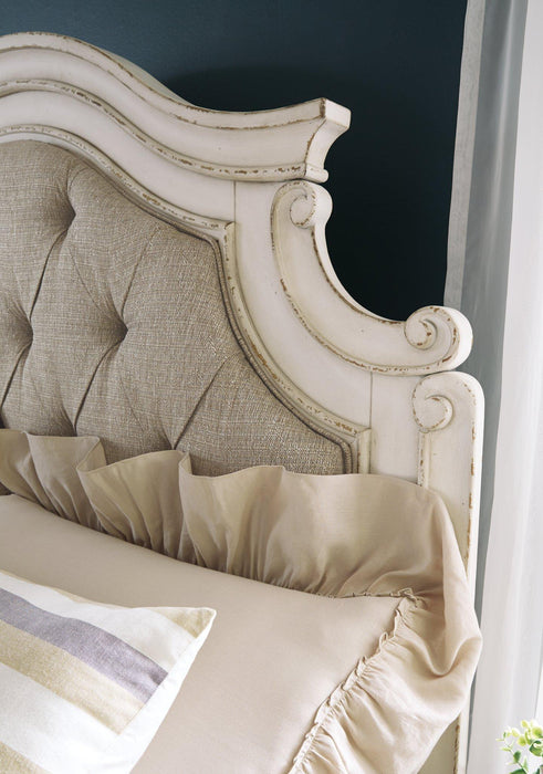 Realyn Bedroom Set - Holmwood's Furniture & Design Center (Somersworth, NH)