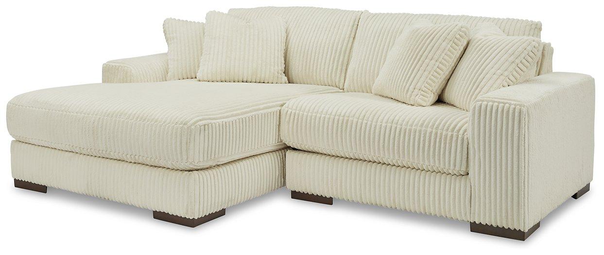 Lindyn Sectional with Chaise - Holmwood's Furniture & Design Center (Somersworth, NH)