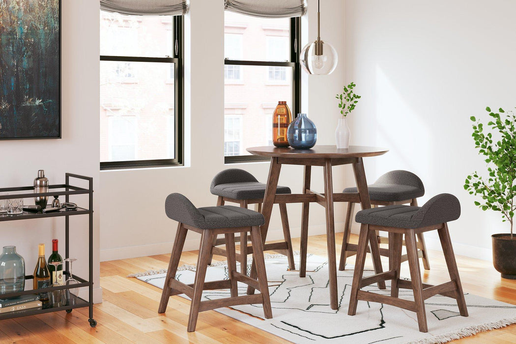 Lyncott Dining Room Set - Holmwood's Furniture & Design Center (Somersworth, NH)