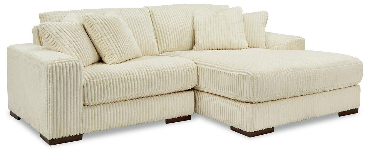 Lindyn Sectional with Chaise - Holmwood's Furniture & Design Center (Somersworth, NH)