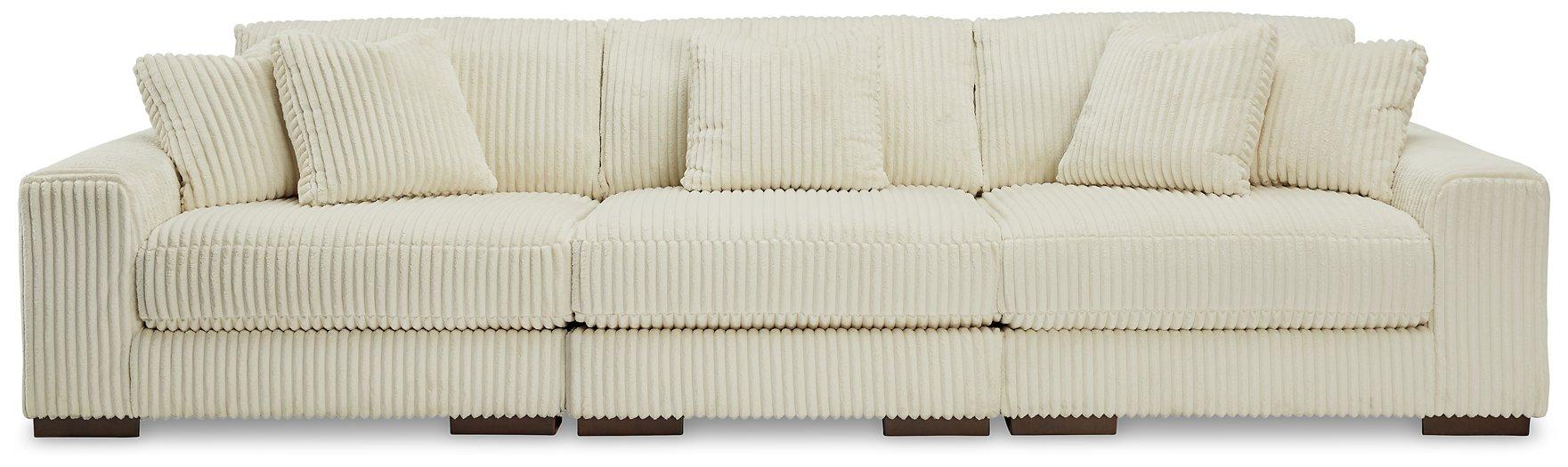 Lindyn Sectional Sofa - Holmwood's Furniture & Design Center (Somersworth, NH)