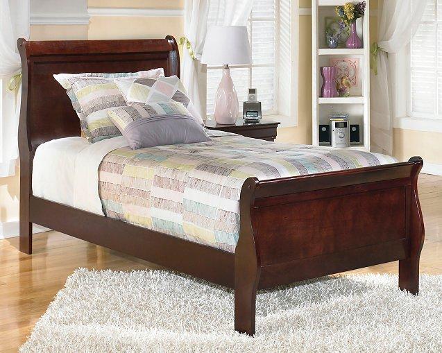 Alisdair Bedroom Set - Holmwood's Furniture & Design Center (Somersworth, NH)
