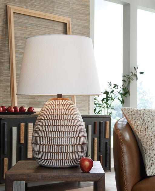 Darrich Lamp Set - Holmwood's Furniture & Design Center (Somersworth, NH)