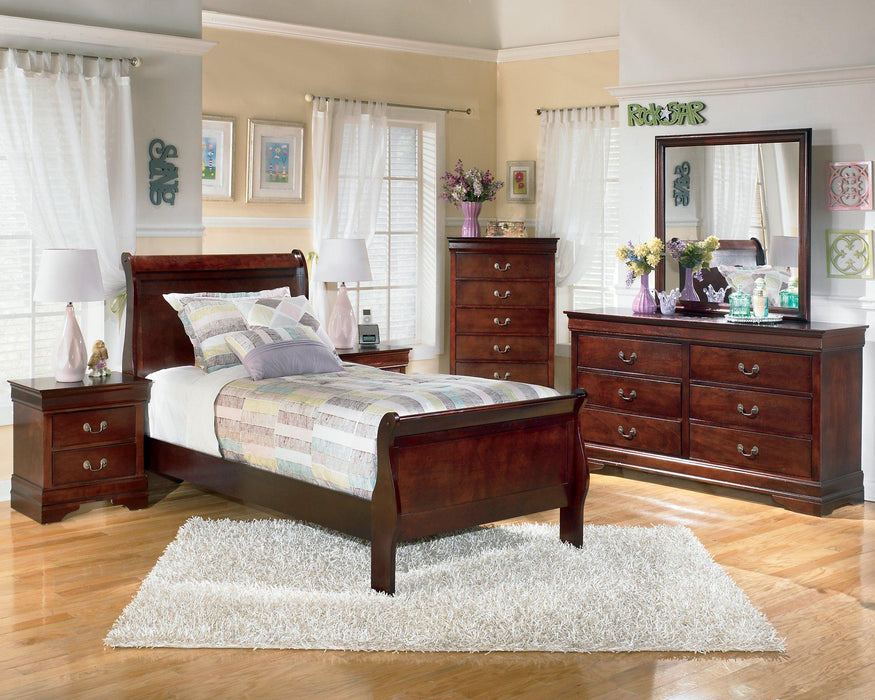 Alisdair Bedroom Set - Holmwood's Furniture & Design Center (Somersworth, NH)