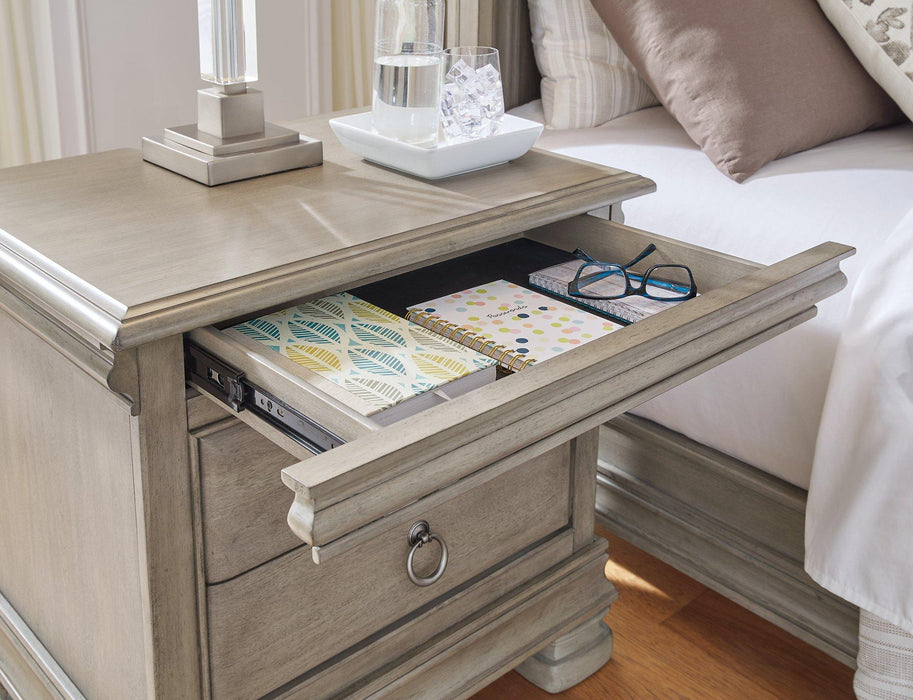 Lexorne Bedroom Set - Holmwood's Furniture & Design Center (Somersworth, NH)