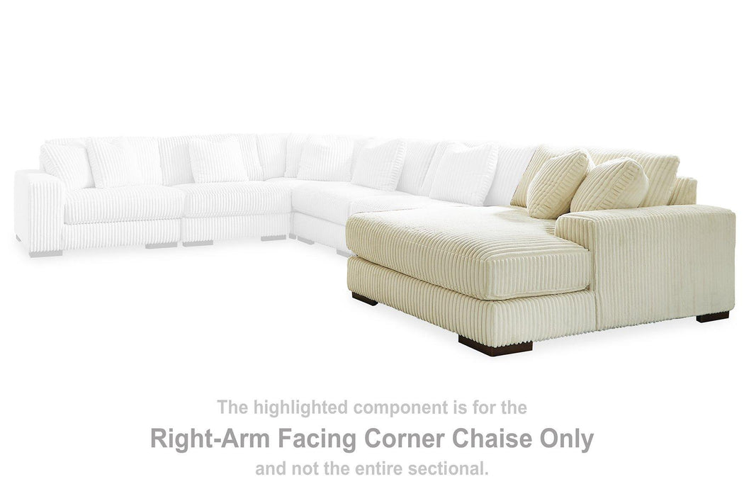 Lindyn Sectional - Holmwood's Furniture & Design Center (Somersworth, NH)