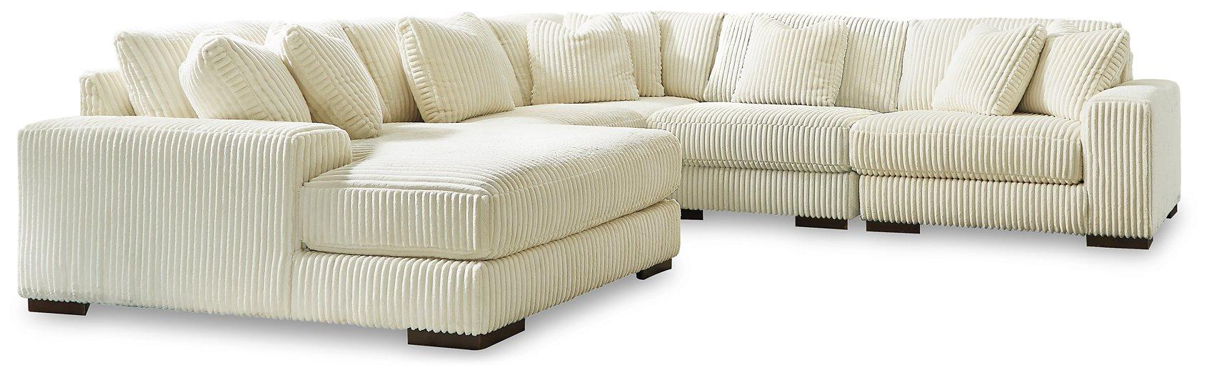 Lindyn Sectional with Chaise - Holmwood's Furniture & Design Center (Somersworth, NH)