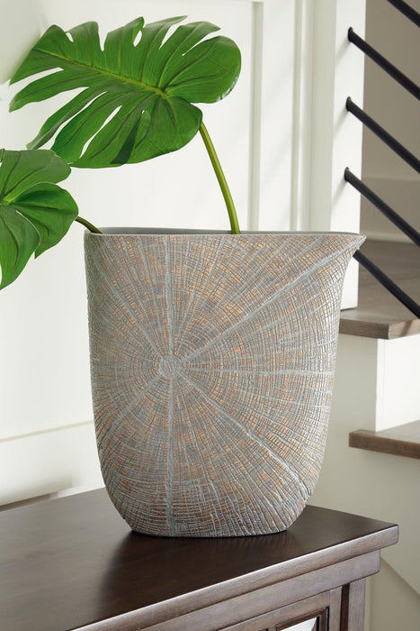 Ardenley Vase - Holmwood's Furniture & Design Center (Somersworth, NH)