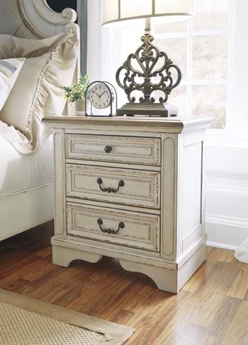 Realyn Bedroom Set - Holmwood's Furniture & Design Center (Somersworth, NH)