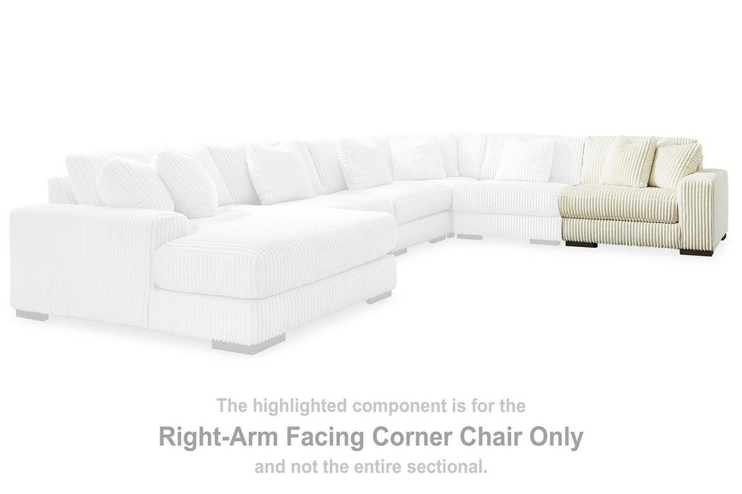 Lindyn Sectional Sofa - Holmwood's Furniture & Design Center (Somersworth, NH)