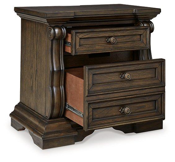 Maylee Bedroom Set - Holmwood's Furniture & Design Center (Somersworth, NH)