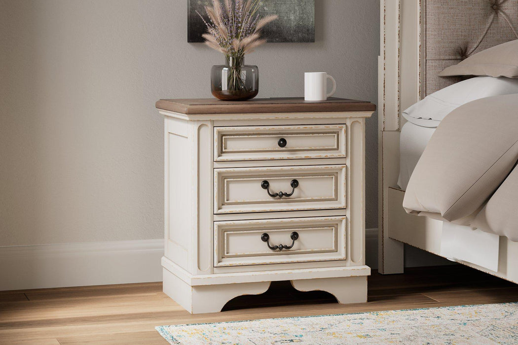 Realyn Bedroom Set - Holmwood's Furniture & Design Center (Somersworth, NH)