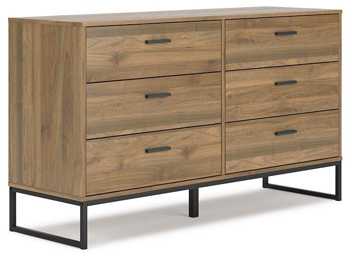 Deanlow Bedroom Package - Holmwood's Furniture & Design Center (Somersworth, NH)