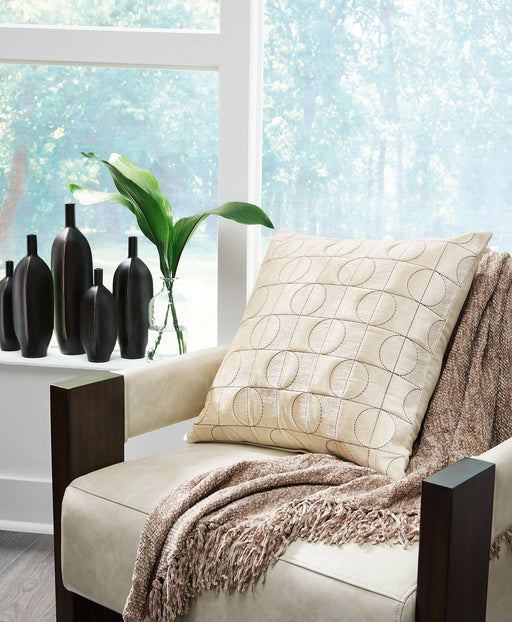 Kydner Pillow - Holmwood's Furniture & Design Center (Somersworth, NH)