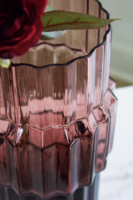 Dorlow Vase - Holmwood's Furniture & Design Center (Somersworth, NH)