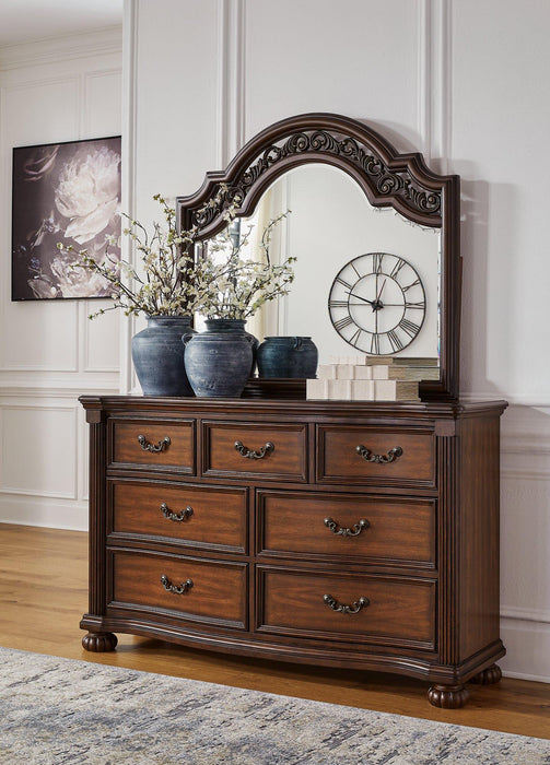 Lavinton Bedroom Set - Holmwood's Furniture & Design Center (Somersworth, NH)