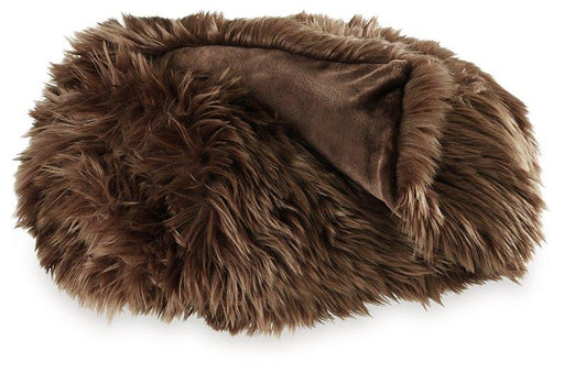 Bellethrone Throw - Holmwood's Furniture & Design Center (Somersworth, NH)