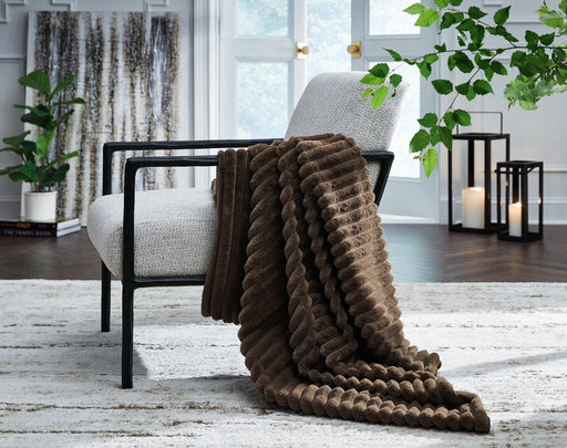Alsonwell Throw - Holmwood's Furniture & Design Center (Somersworth, NH)
