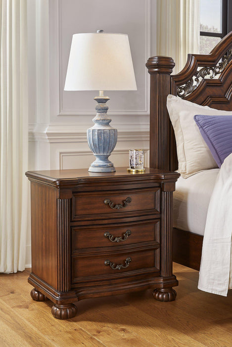 Lavinton Bedroom Set - Holmwood's Furniture & Design Center (Somersworth, NH)