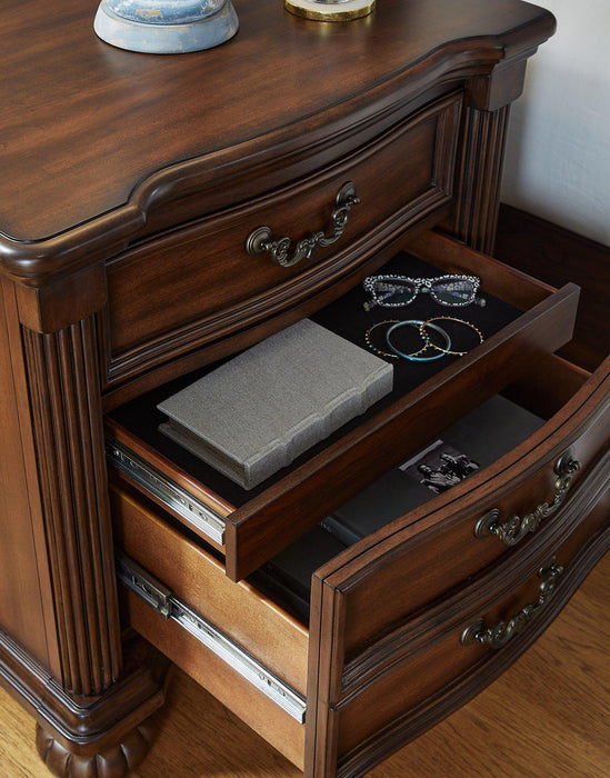Lavinton Bedroom Set - Holmwood's Furniture & Design Center (Somersworth, NH)
