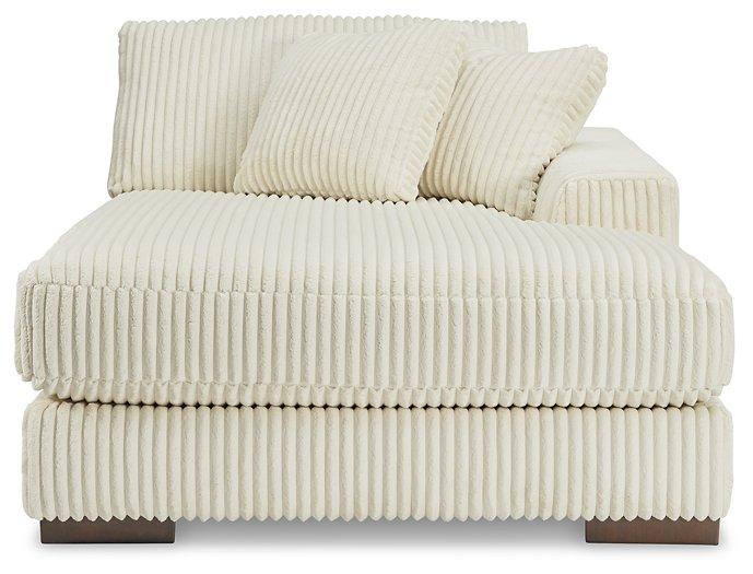 Lindyn Sectional - Holmwood's Furniture & Design Center (Somersworth, NH)